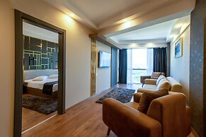 Cabir Deluxe Hotel