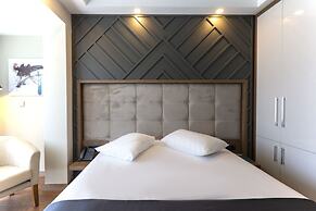 Cabir Deluxe Hotel