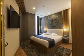 Cabir Deluxe Hotel