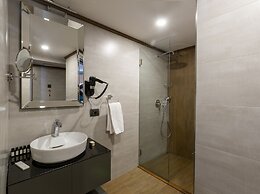 Cabir Deluxe Hotel