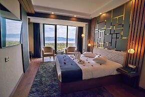 Cabir Deluxe Hotel