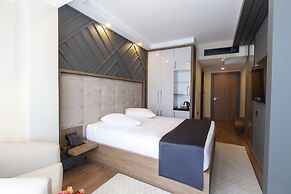 Cabir Deluxe Hotel