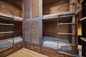 The Garden Capsule Hotel