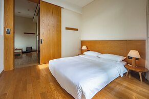 Taihua Wutong Hotel