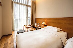 Taihua Wutong Hotel