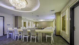 Real House Boutique Hotel