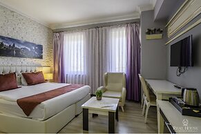 Real House Boutique Hotel