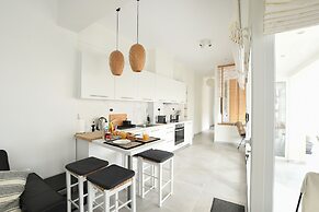 Ammos Suite