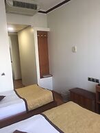 Nora Otel