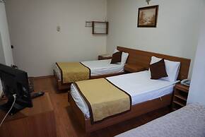 Nora Otel