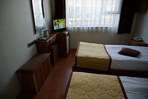 Nora Otel