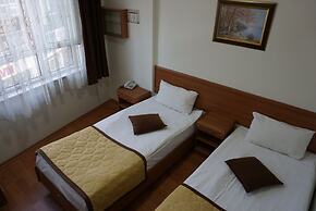 Nora Otel