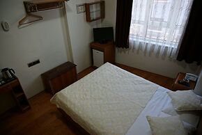Nora Otel