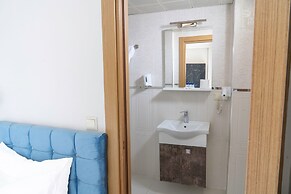 Loss Hotel