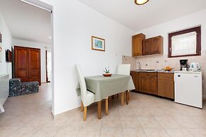 Apartments and Room Silvana