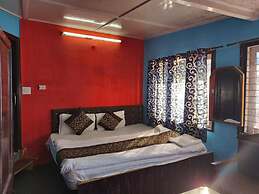 Goroomgo Lake View Mall Road Nainital