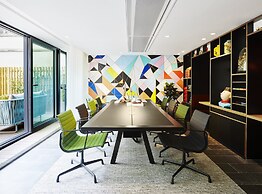 citizenM Paris Champs-Élysées
