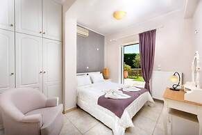 Jasmine Luxury Villa With Private Pool
