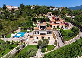 Jasmine Luxury Villa With Private Pool