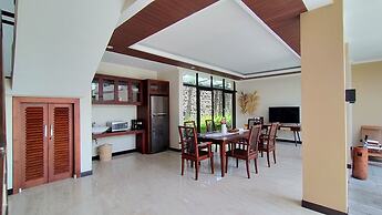 The Grand Villandra Resort
