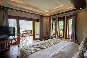 The Grand Villandra Resort
