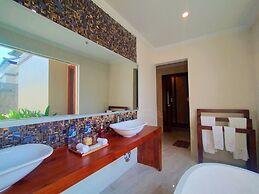 The Grand Villandra Resort