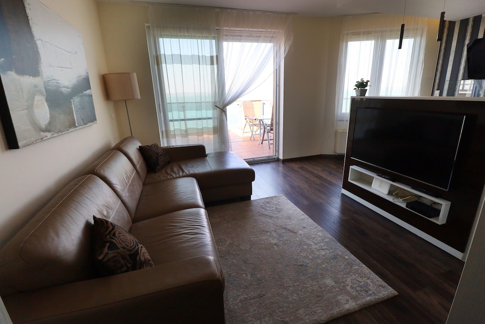 Galerius Golden Beach Apartment