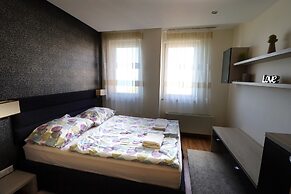 Galerius Golden Beach Apartment