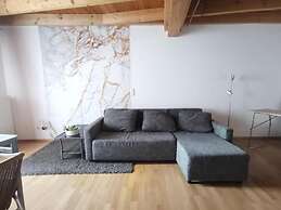 Charming 2-room Apartment Lakenear, Fewo am See