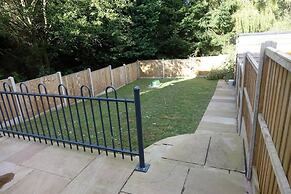 Sleeps 2 - Garden & Hot Tub Option