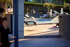 Sunny Beach Alezzi