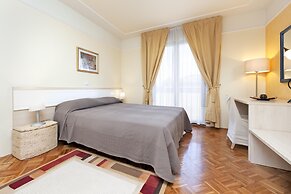Apartments with Shared Pool Villa Rossella 1