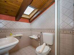 Apartments with Shared Pool Villa Rossella 1