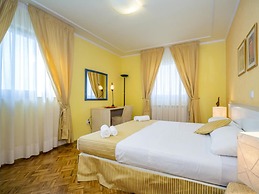 Apartments with Shared Pool Villa Rossella 1