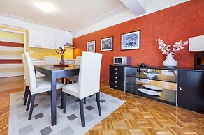 Apartments with Shared Pool Villa Rossella 1