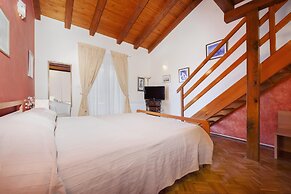 Apartments with Shared Pool Villa Rossella 1
