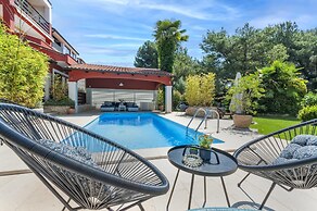 Apartments with Shared Pool Villa Rossella 1