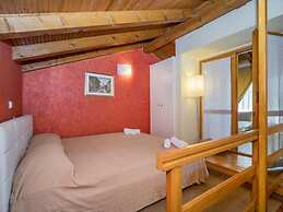 Apartments with Shared Pool Villa Rossella 1