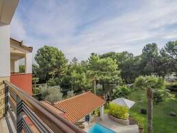 Apartments with Shared Pool Villa Rossella 1