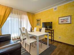 Apartments with Shared Pool Villa Rossella 1