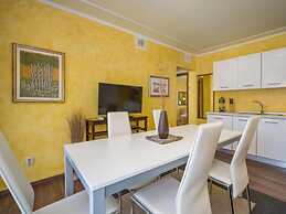 Apartments with Shared Pool Villa Rossella 1