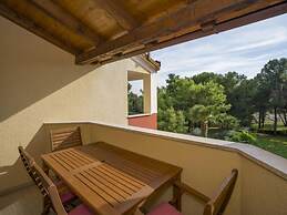 Apartments with Shared Pool Villa Rossella 1