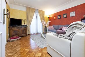 Apartments with Shared Pool Villa Rossella 1