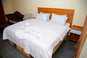 Mum's Hotel Kikuyu