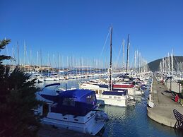 Ianos Bay