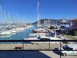 Ianos Bay