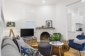 Sierra Cottage