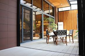 Hound Garden&Terrace Hotel