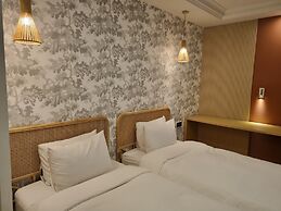 Hound Garden&Terrace Hotel