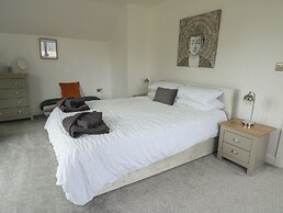 4 Parc Delfryn